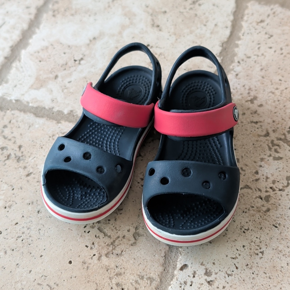 Kids Navy and Red Hook-and-Loop Sandals